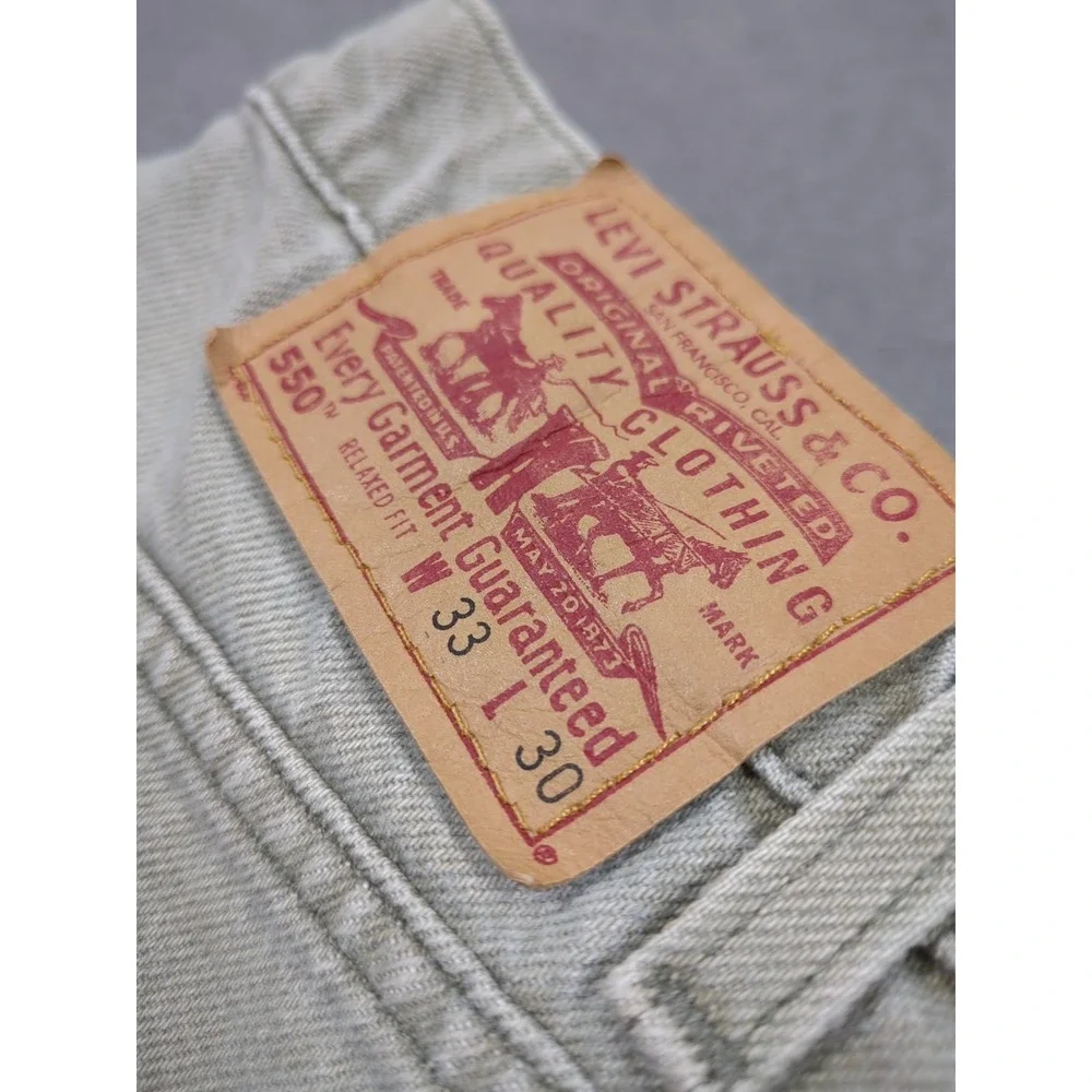 Vintage Levi's 550 Shorts Gray Faded & Stained Relaxed Men W33 L30 USA Red Tab e